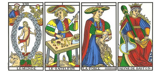 O Mundo, o Mago, A Força e a Rainha de Paus Tarô de Marselha restaurado por Camoin-Jodorowsky