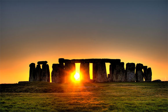 Solstício de inverno em Stonehenge https://pt.wikipedia.org/wiki/Hist%C3%B3ria_da_astronomia